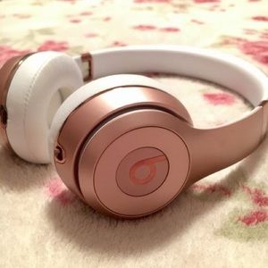 Rose Gold Limited Edition Beats Solo3